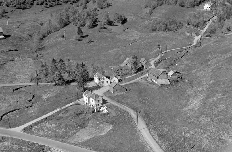 Juni 1955: Flyfoto.